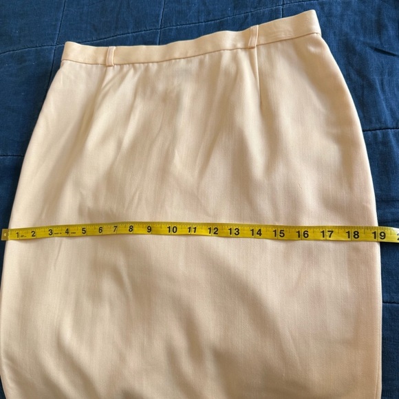 VINTAGE ESCADA Margaretha Ley wool pencil skirt Pale Yellow Size 38/Medium - Picture 11 of 12